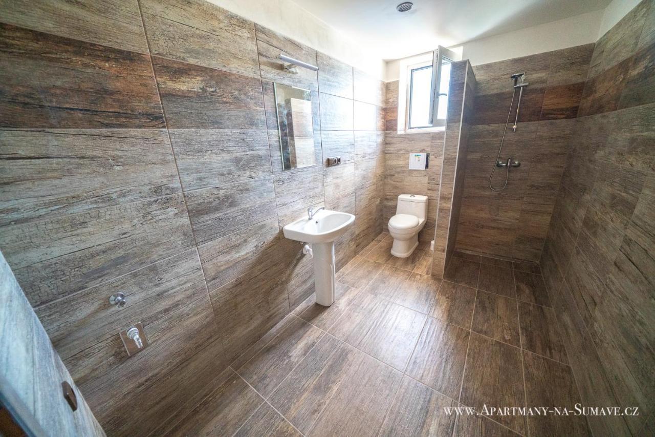 Apartmany Na Sumave Stachy ภายนอก รูปภาพ